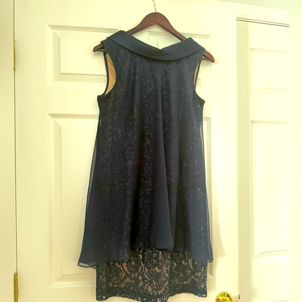 Stunning cocktail dress perfect for your next event!